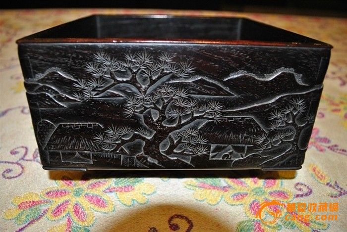 清早期紫檀象棋盒一对_清早期紫檀象棋盒一对