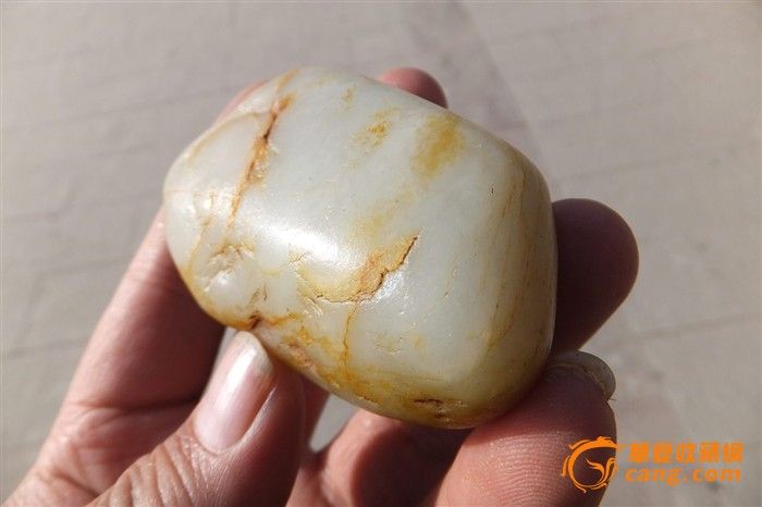 疆和田青白玉籽料_新疆和田青白玉籽料价格_