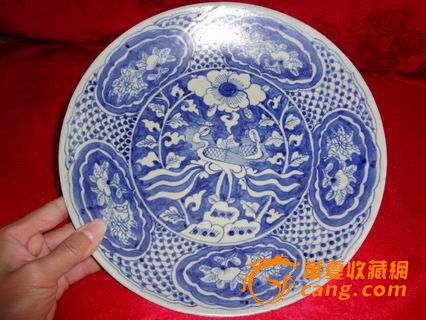 海捞--明代万历青花盘(凤凰穿牡丹)_海捞--明代