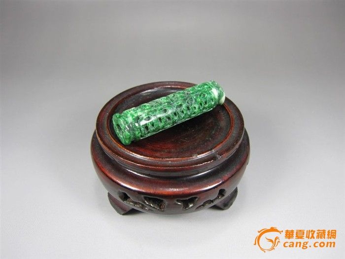 地摊交易区所展示的物品交易信息,其真实性、准确性和合法性由信息发布人负责,华夏收藏网不承担任何法律责任。 华夏收藏网有两种交易模式,1、买卖双方私下协商自行交易;2、买卖双方委托华夏收藏网代理交易。 凡是用户私下交易免费,但本网不承担任何责任。华夏收藏网提醒:为保障您的利益,推荐您选择委托华夏收藏网代理交易,具体安全交易方法如下: 代理交易其运作的实质是以华夏收藏网为货与款转移的中介,提供让买卖双方都放心货款转移的一种服务。 1、买卖双方通过看图、交流达成交易意向,买家将货款作为押金汇至本网,本网收到押金