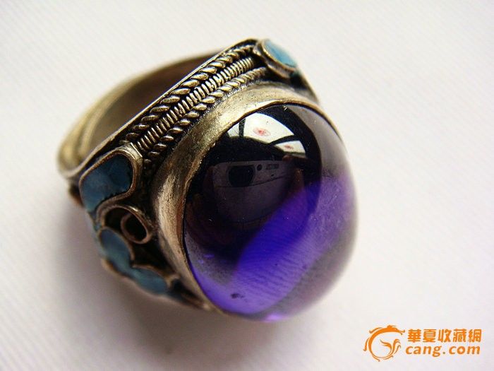 清代纹银珐琅彩蓝宝石戒指_清代纹银珐琅彩蓝
