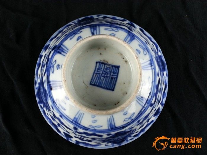 清代青花瓷小碗1只图片