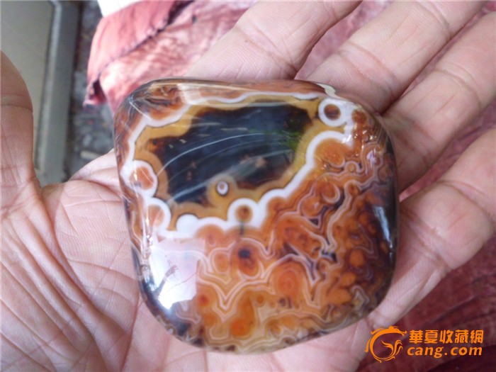 天然白瑞兽套黑牛纹顶级玛瑙