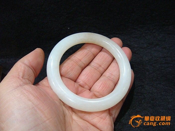 羊脂籽料和田玉手镯带证书_羊脂籽料和田玉手镯带证书价格_羊脂籽料和田玉手镯带证书图片_来自藏友佛三_玉石_地摊交易_华夏收藏网 cang.com