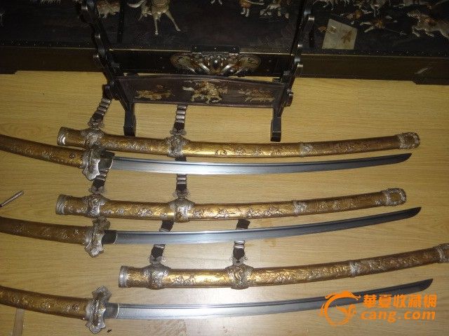 鎏金人物故事刀_鎏金人物故事刀价格_鎏金人物故事刀图片_来自藏友孤独军魂_铜器_地摊交易_华夏收藏网 cang.com