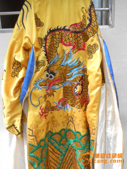 60年代左右,绣龙黄袍戏服一件20140523HQ2_