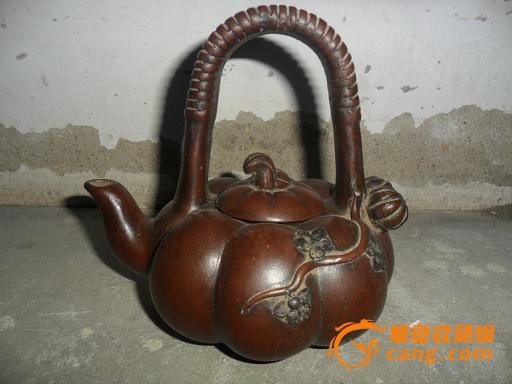 包老提梁紫砂壶