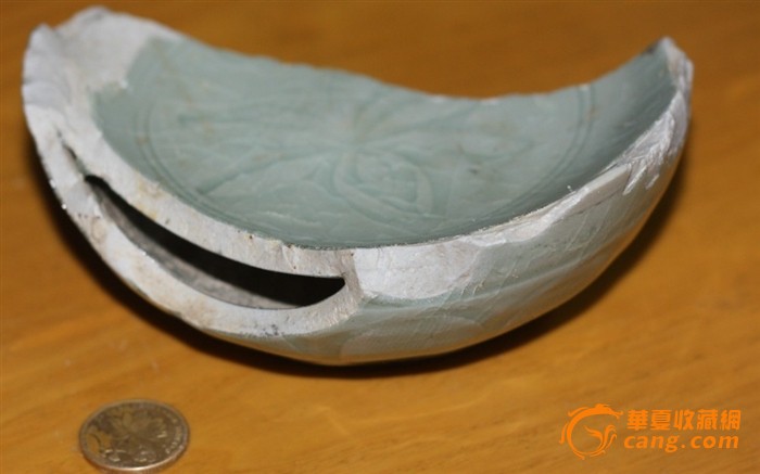 宋代龙泉窑莲瓣纹孔明碗未 修复 残件 标本 当瓷