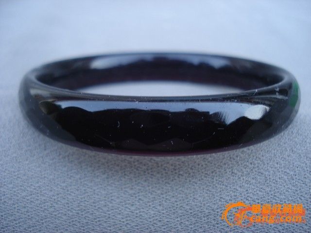 精美菱形紫琉璃手镯_精美菱形紫琉璃手镯价格