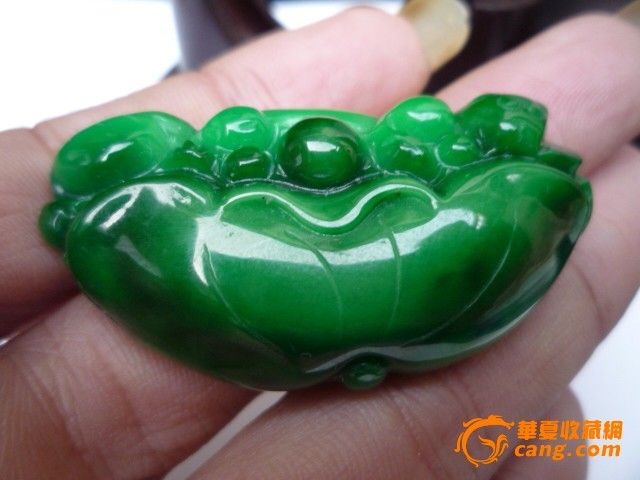 新款顶级<em>干青</em>铁龙生<em>毛衣链</em>满绿祖母绿连年有余