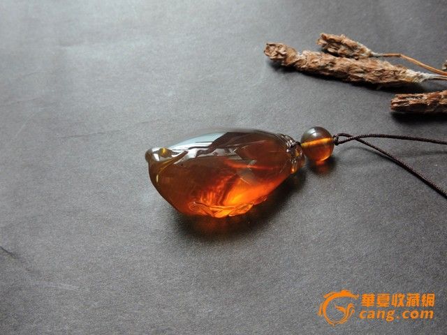 纯天然缅甸琥珀金珀雕刻件40花开富贵吊坠scp_纯天然缅甸琥珀金珀雕刻件40花开富贵吊坠scp价格_纯天然缅甸琥珀金珀雕刻件40花开富贵吊坠scp图片_来自藏友山高我为峰_玉石_地摊交易_华夏收藏网 cang.com