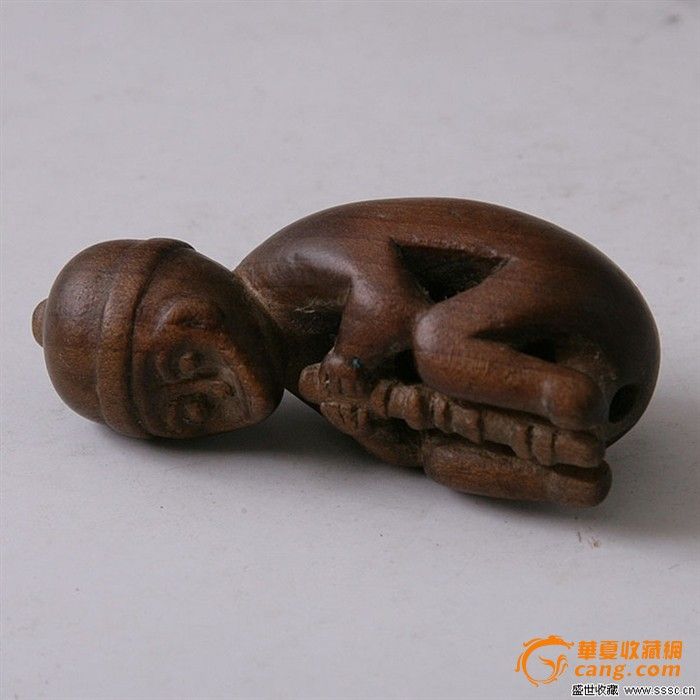 地摊交易区所展示的物品交易信息,其真实性、准确性和合法性由信息发布人负责,华夏收藏网不承担任何法律责任。 华夏收藏网有两种交易模式,1、买卖双方私下协商自行交易;2、买卖双方委托华夏收藏网代理交易。 凡是用户私下交易免费,但本网不承担任何责任。华夏收藏网提醒:为保障您的利益,推荐您选择委托华夏收藏网代理交易,具体安全交易方法如下: 代理交易其运作的实质是以华夏收藏网为货与款转移的中介,提供让买卖双方都放心货款转移的一种服务。 1、买卖双方通过看图、交流达成交易意向,买家将货款作为押金汇至本网,本网收到押金