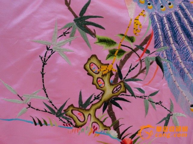 解放初精美手工绣梅花与孔雀被单_解放初精美