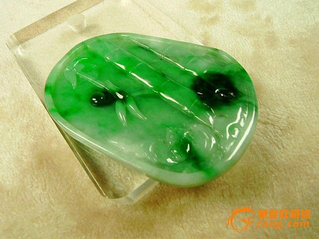 A货老坑绿喜上眉梢翡翠吊坠_A货老坑绿喜上眉