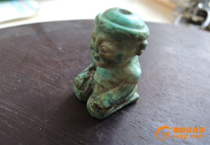 旧藏-出土绿松石跪人,配有通天洞_旧藏-出土绿