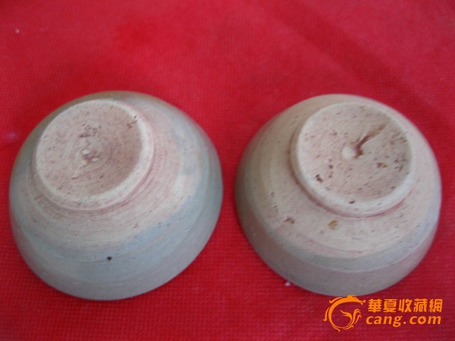 元代龙泉茶杯一对