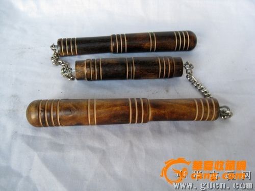 不知是什么木的三节棍_不知是什么木的三节棍