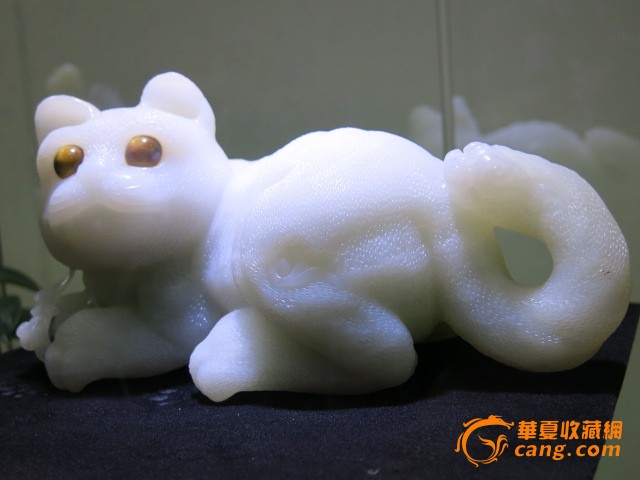 国际博览会银奖 和田玉猫蝶吉祥