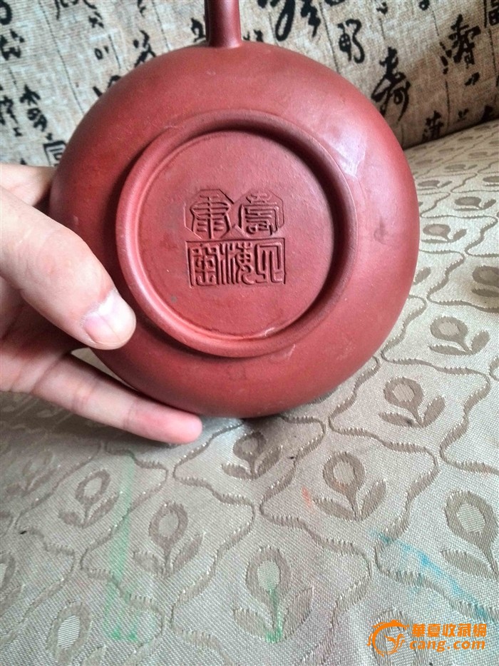 四海窑紫砂壶 地摊还有百件商品待售