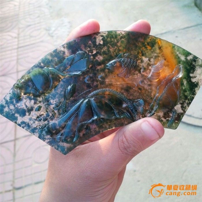 地摊交易区所展示的物品交易信息,其真实性、准确性和合法性由信息发布人负责,华夏收藏网不承担任何法律责任。 华夏收藏网有两种交易模式,1、买卖双方私下协商自行交易;2、买卖双方委托华夏收藏网代理交易。 凡是用户私下交易免费,但本网不承担任何责任。华夏收藏网提醒:为保障您的利益,推荐您选择委托华夏收藏网代理交易,具体安全交易方法如下: 代理交易其运作的实质是以华夏收藏网为货与款转移的中介,提供让买卖双方都放心货款转移的一种服务。 1、买卖双方通过看图、交流达成交易意向,买家将货款作为押金汇至本网,本网收到押金