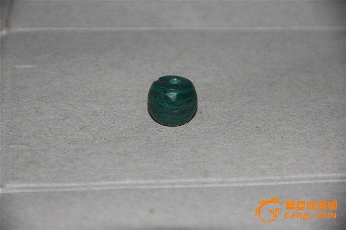 开门老孔雀石一线价格配珠串非常好_开门老孔