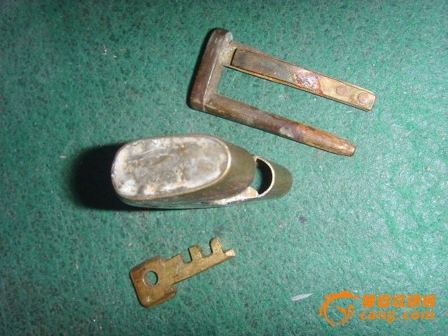 民国-元宝形\/插入式\/钥匙转开\/小铜锁\/较少品种