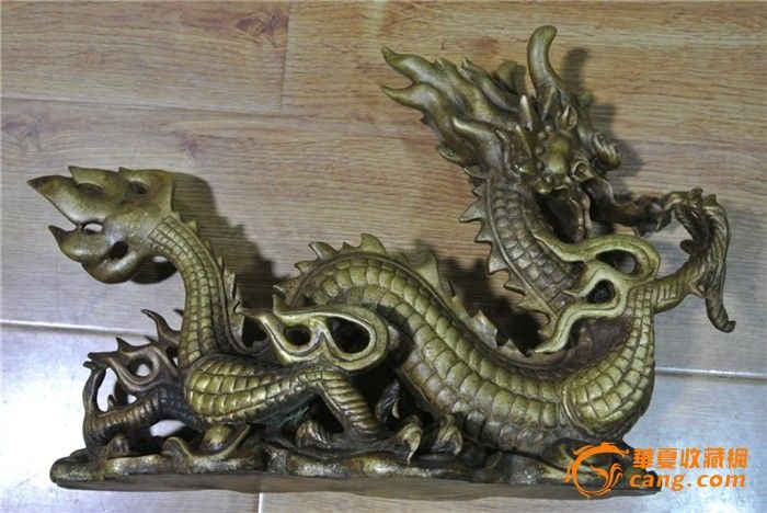 明代金铜龙摆件