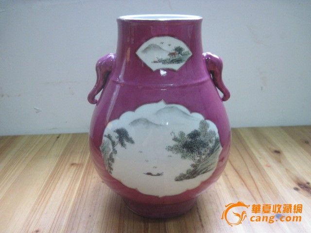 地摊交易区所展示的物品交易信息,其真实性、准确性和合法性由信息发布人负责,华夏收藏网不承担任何法律责任。 华夏收藏网有两种交易模式,1、买卖双方私下协商自行交易;2、买卖双方委托华夏收藏网代理交易。 凡是用户私下交易免费,但本网不承担任何责任。华夏收藏网提醒:为保障您的利益,推荐您选择委托华夏收藏网代理交易,具体安全交易方法如下: 代理交易其运作的实质是以华夏收藏网为货与款转移的中介,提供让买卖双方都放心货款转移的一种服务。 1、买卖双方通过看图、交流达成交易意向,买家将货款作为押金汇至本网,本网收到押金