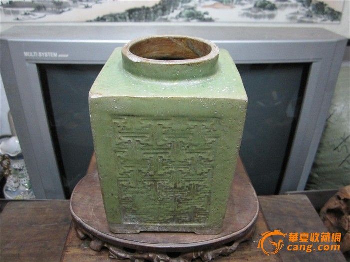 绿釉压花正方形茶叶罐图片