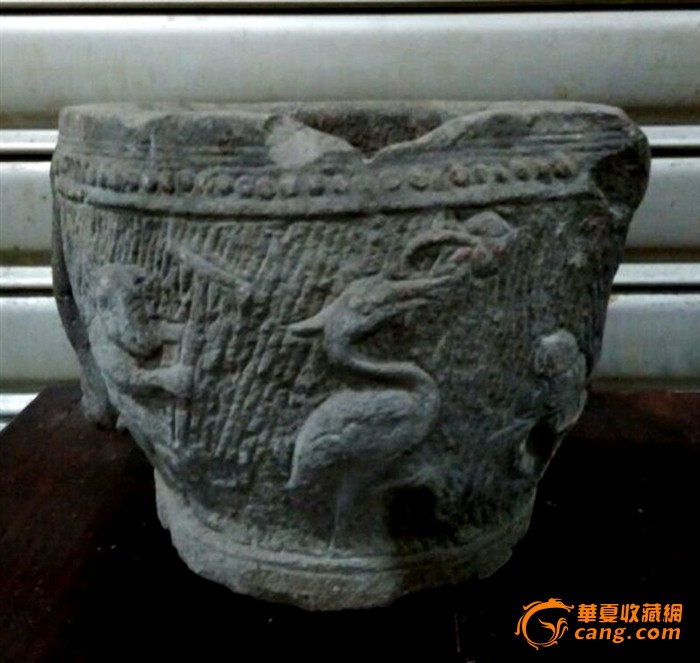 明代青石人物小香炉