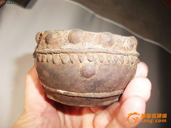 清代鼓式铁香炉