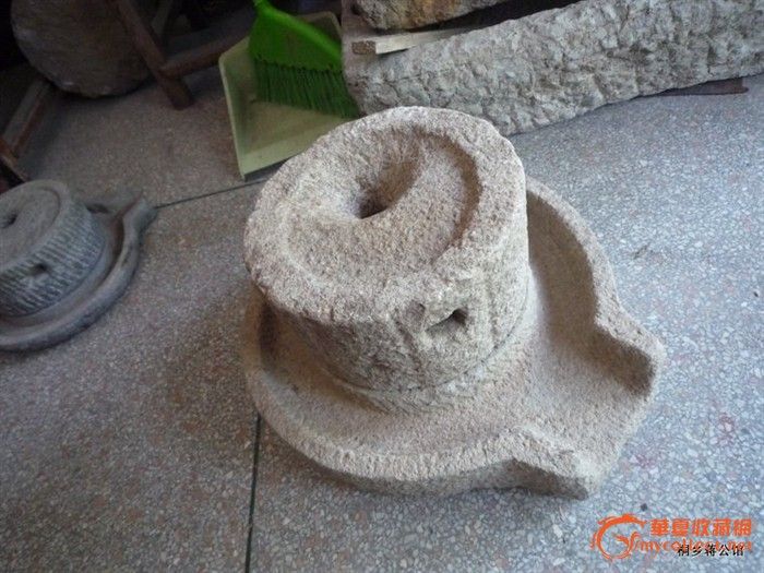 小型电动石头磨子,电动石头磨子,家用磨子_大山谷图库