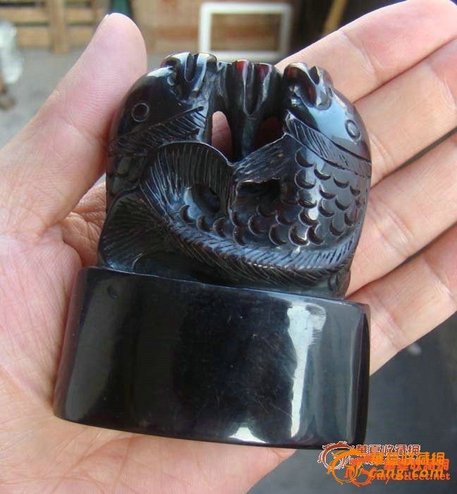 保真的清代犀牛角【鲤鱼跃龙门】.