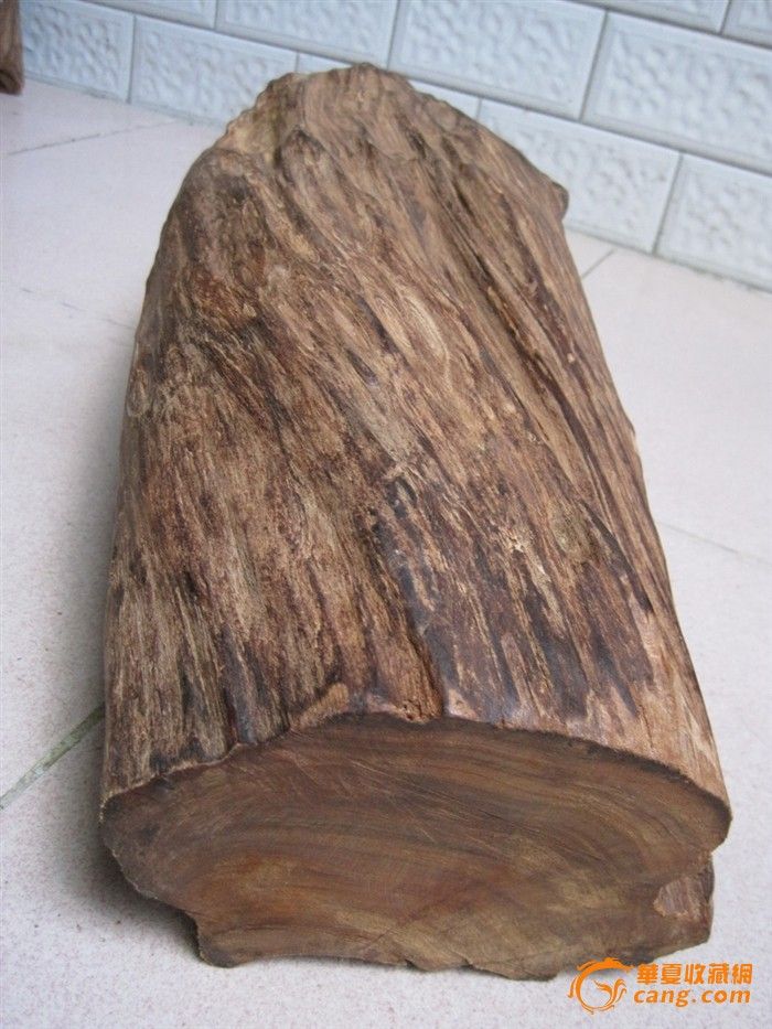 越南天然顶极水沉香——幽里香(千年黑沉香)