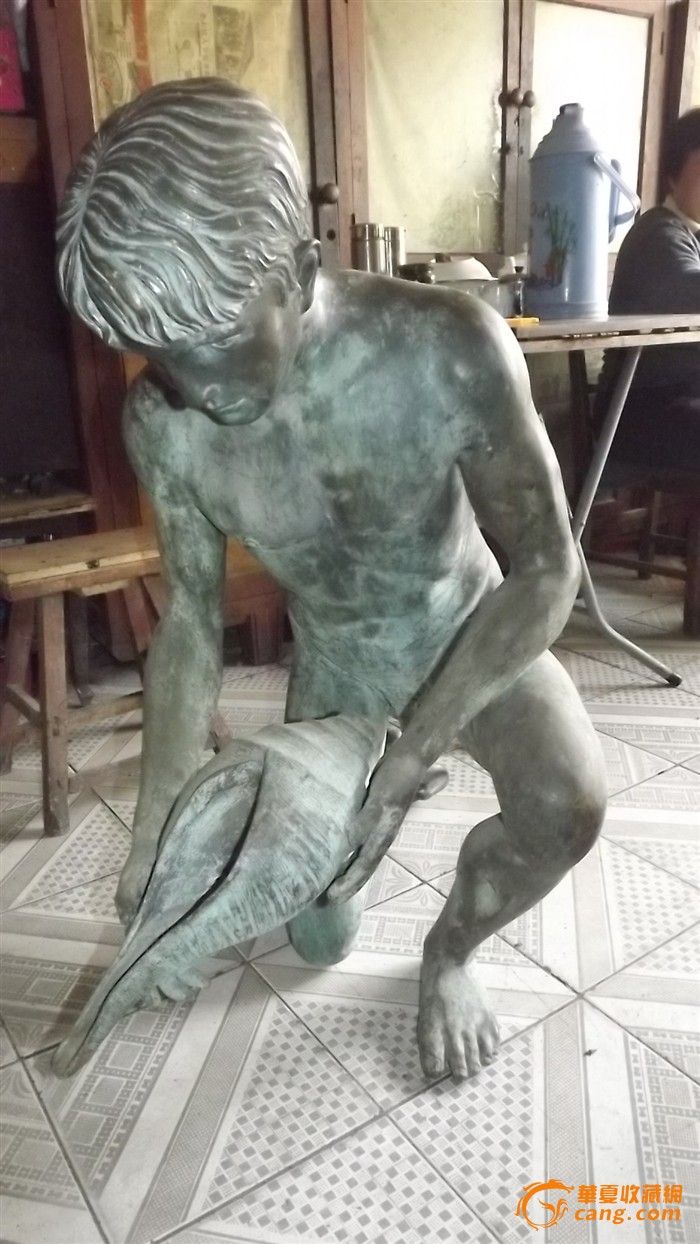 包老喷水裸男高100重100多斤