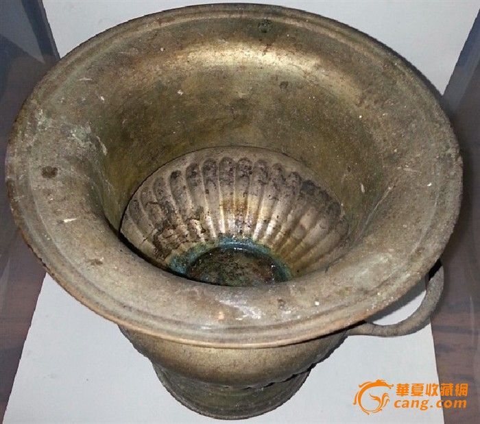 刷痰盂,倒痰盂,陶瓷痰盂_大山谷图库