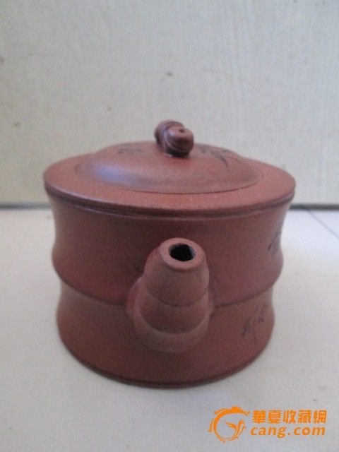 紫砂壶价格：走进传统文化的艺术品世界