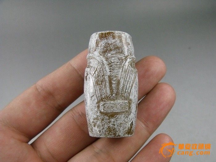良渚文化带灰皮兽面勒子图片_来自藏友钱塘古玩_玉石_地摊交易_华夏收