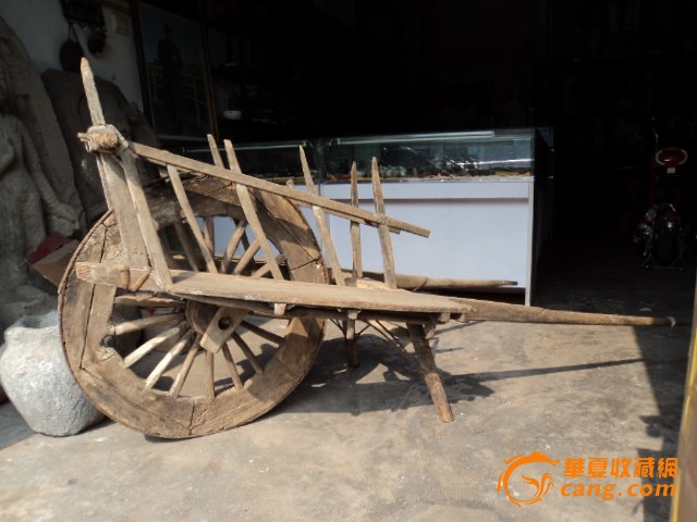独轮木推车
