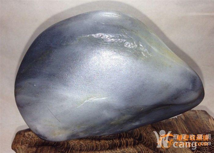 和田青花籽料原石290克!黑白分明,一幅山水画!