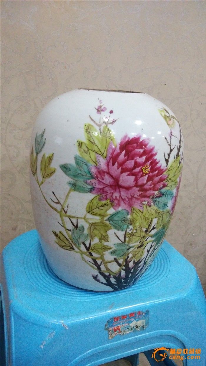 粉彩白头翁花鸟冬瓜罐