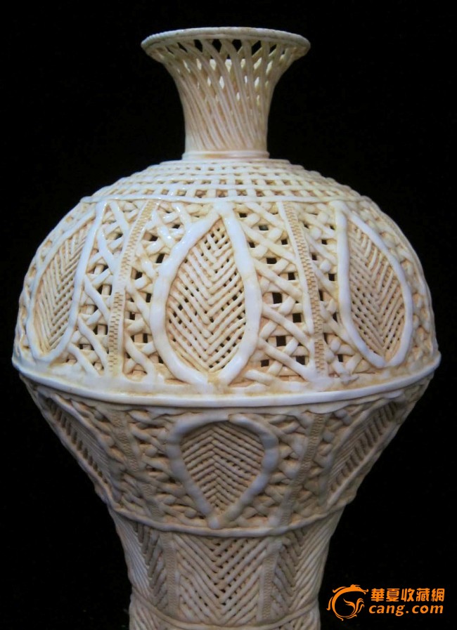 老德化瓷白瓷瓷器瓶镂空瓶