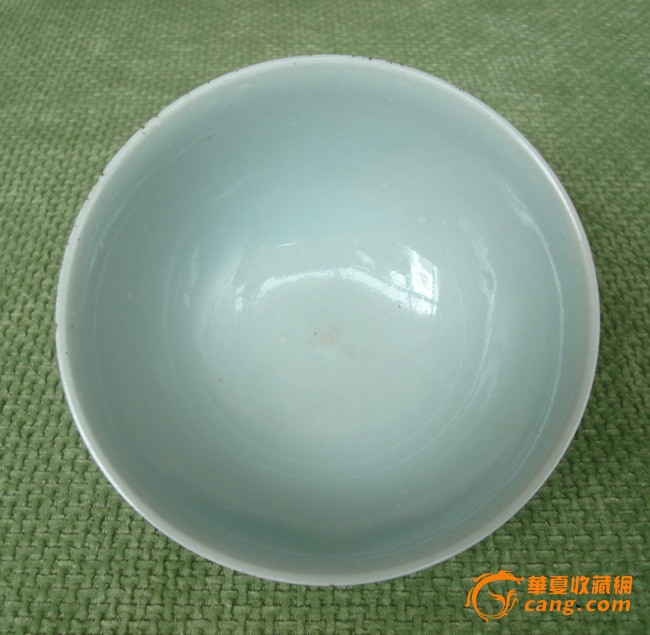 宋代豆青釉碗图片