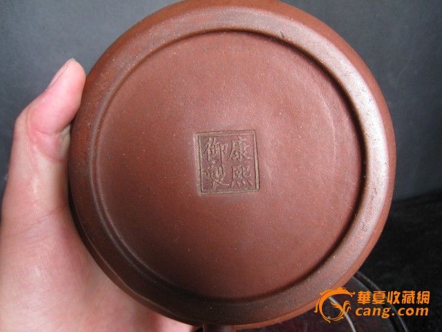 康熙御制款紫砂壶