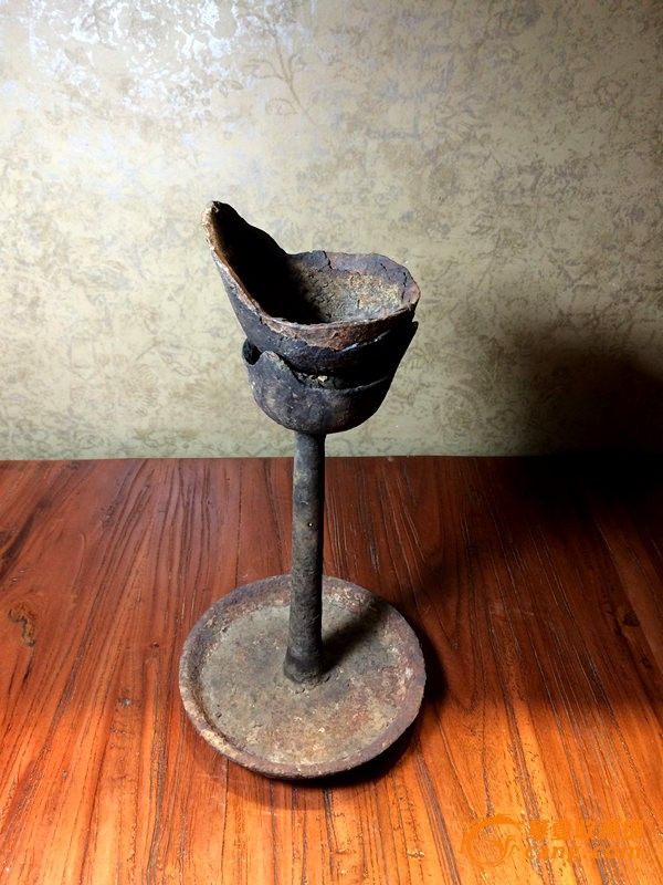 *的老铁油灯一套