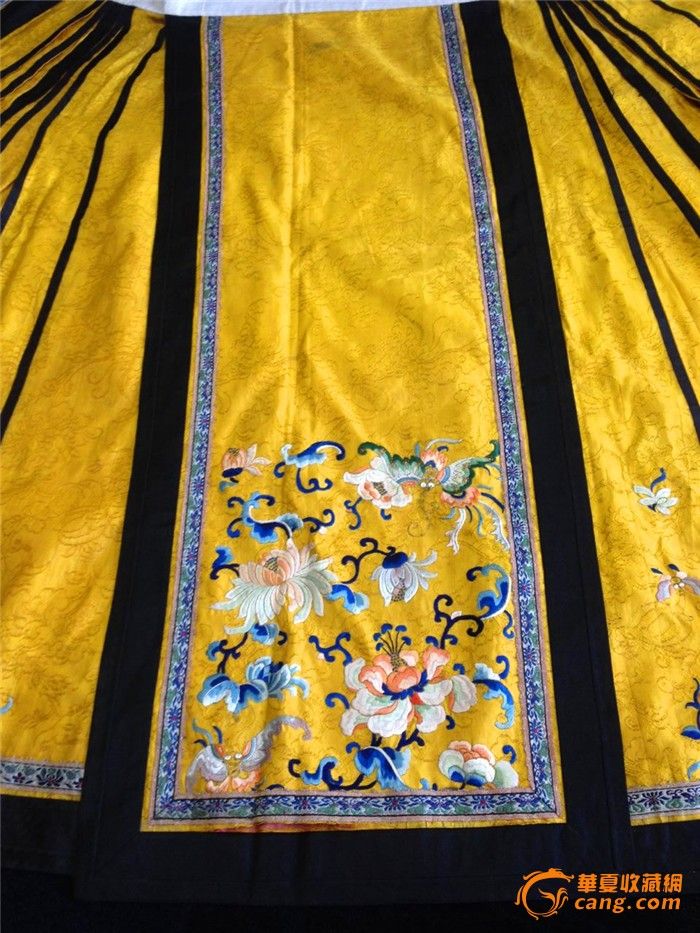 清代黄色纱地绣花马面裙/古代古董裙