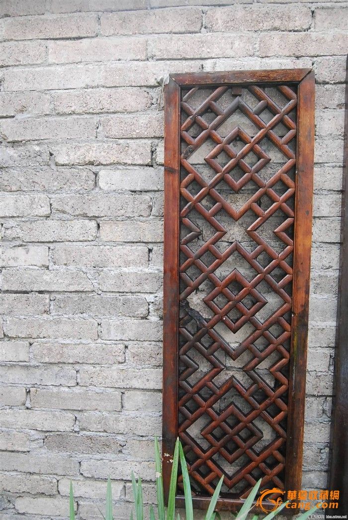 菱形格窗,攒接工艺,混面,如图一小缺失.