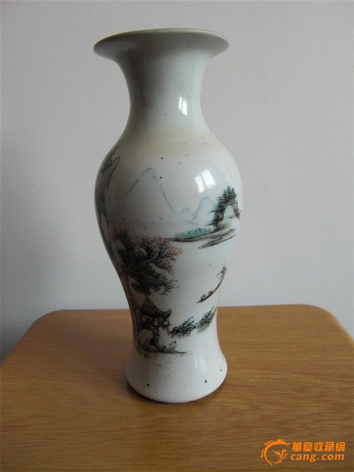 民国名家浅绛彩观音瓶